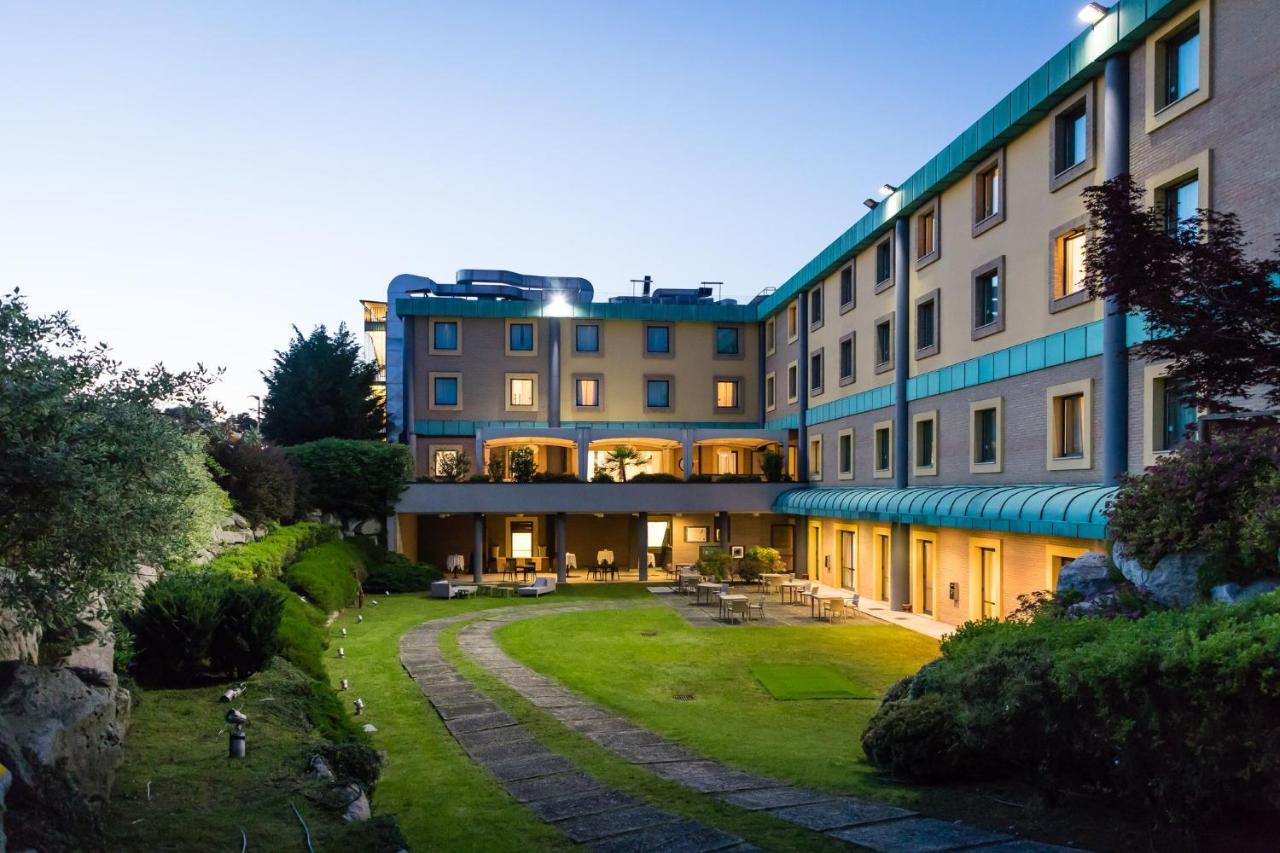 Crowne Plaza Milan - Malpensa Airport By Ihg Hotel Казе Нуове Екстериор снимка