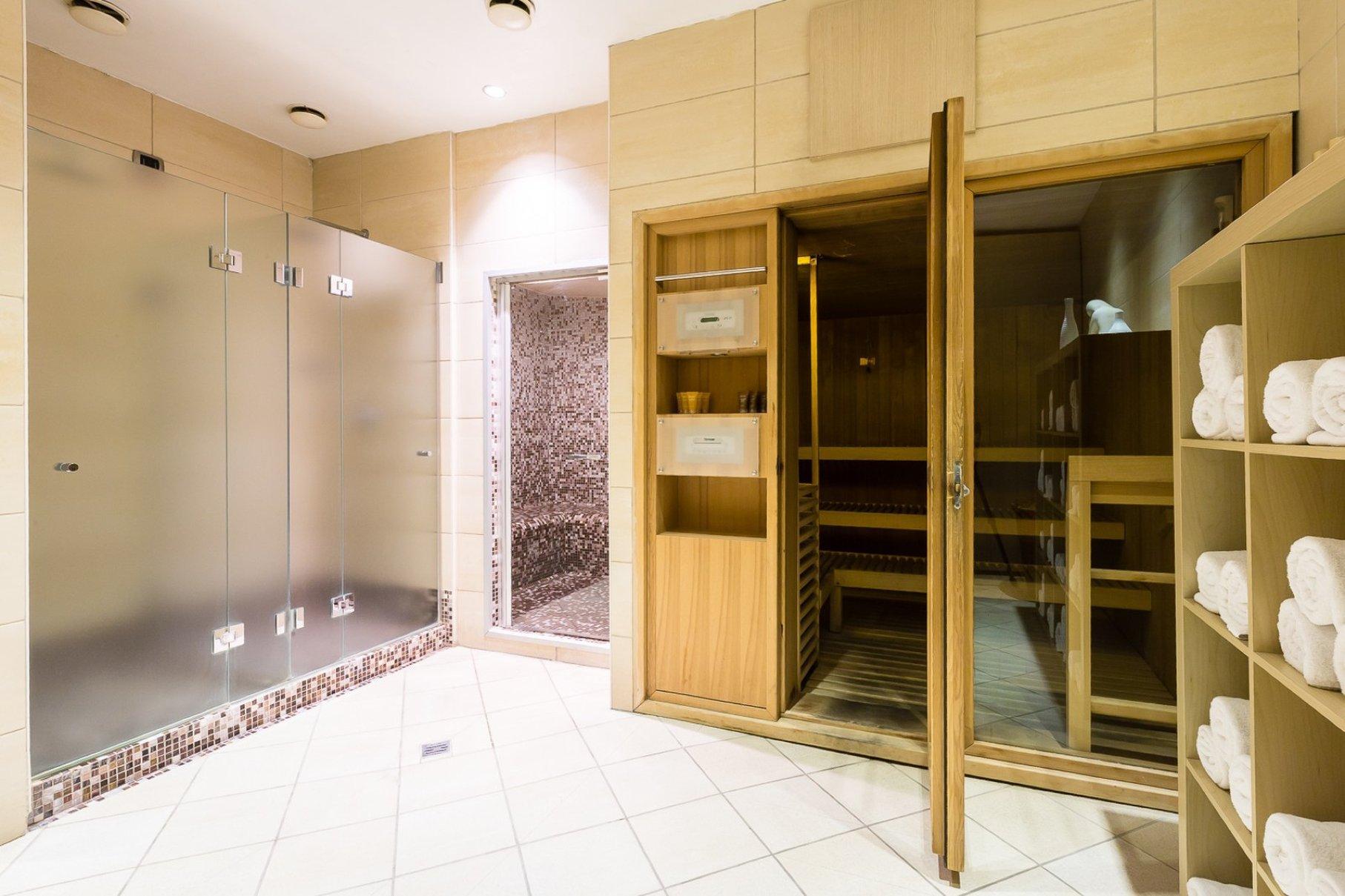 Crowne Plaza Milan - Malpensa Airport By Ihg Hotel Казе Нуове Екстериор снимка