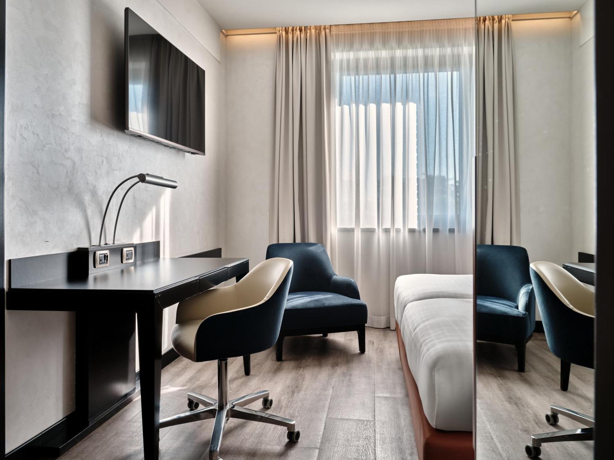 Crowne Plaza Milan - Malpensa Airport By Ihg Hotel Казе Нуове Екстериор снимка