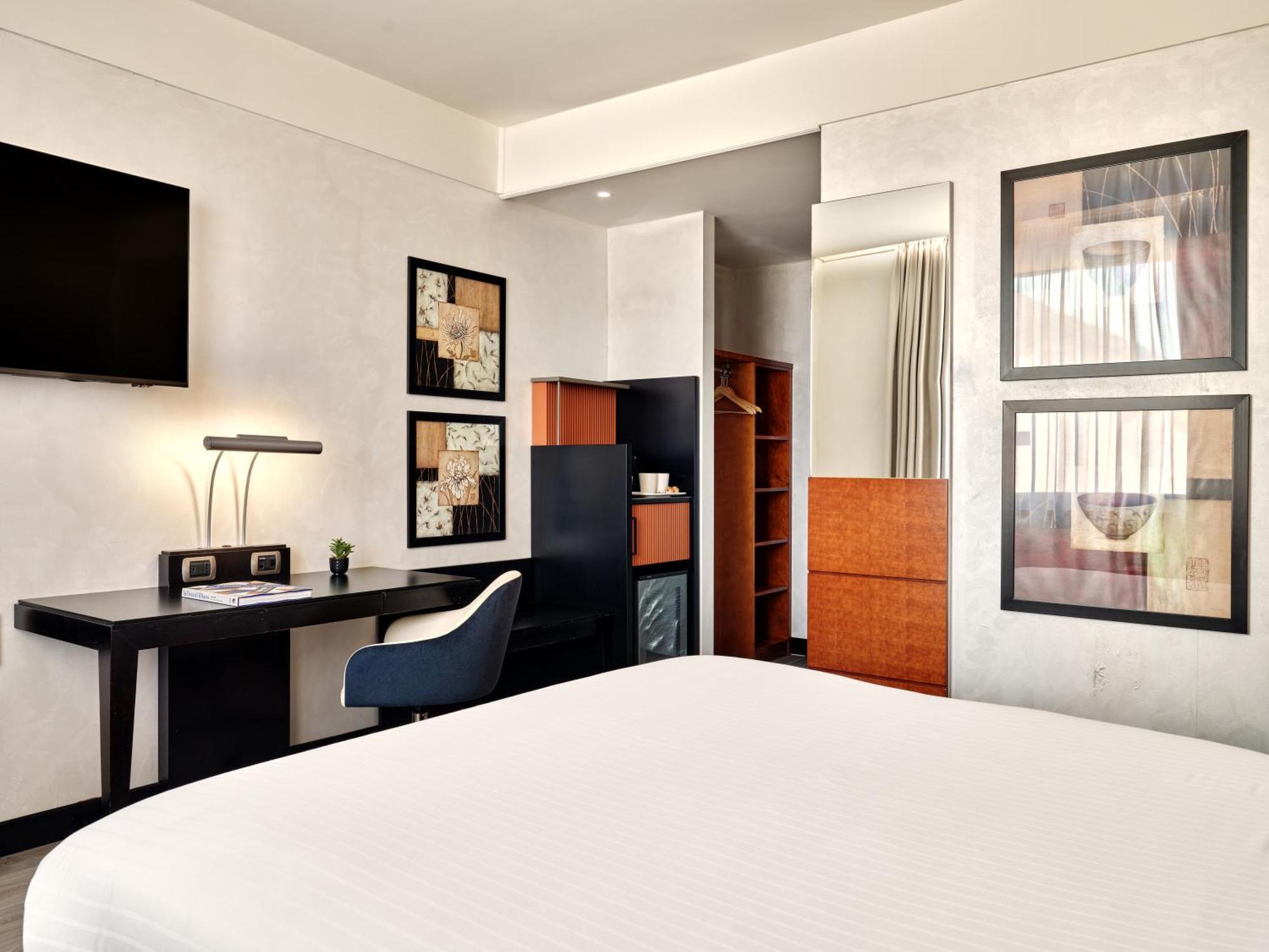 Crowne Plaza Milan - Malpensa Airport By Ihg Hotel Казе Нуове Екстериор снимка