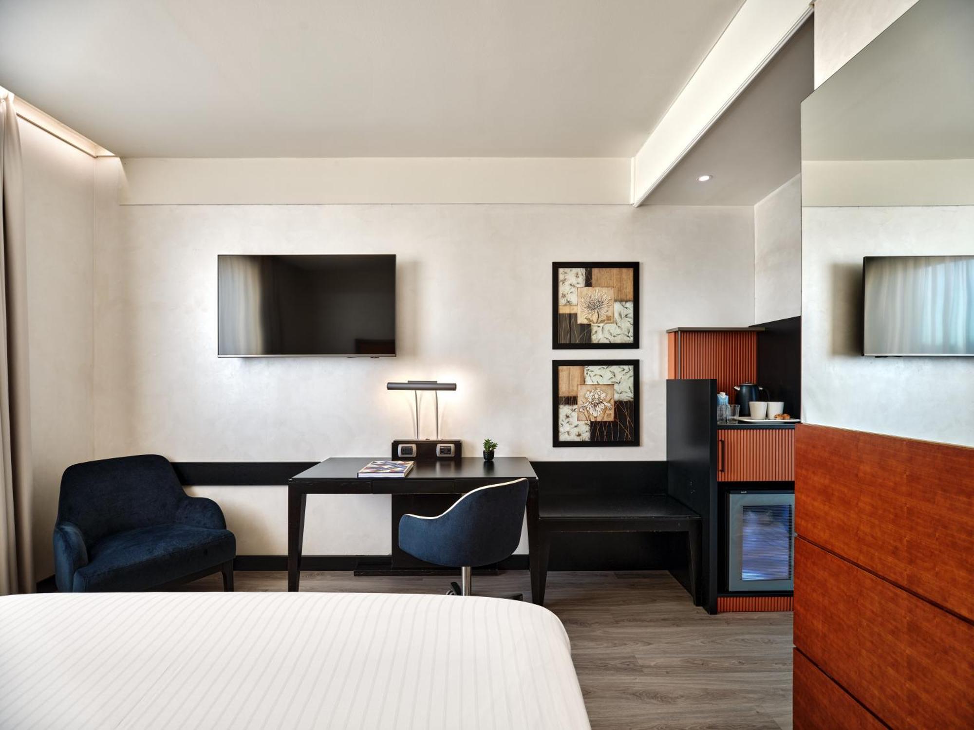 Crowne Plaza Milan - Malpensa Airport By Ihg Hotel Казе Нуове Екстериор снимка