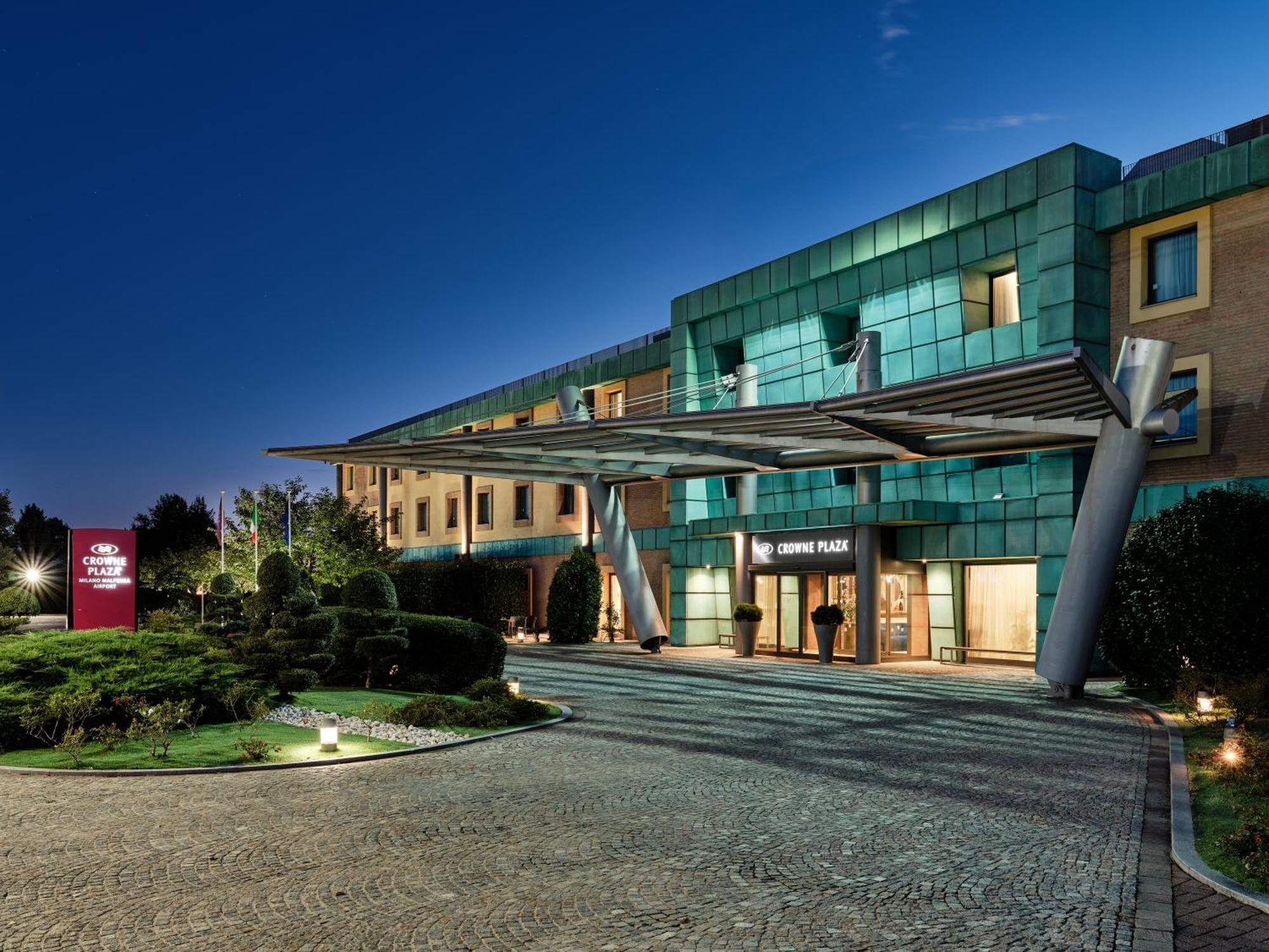 Crowne Plaza Milan - Malpensa Airport By Ihg Hotel Казе Нуове Екстериор снимка