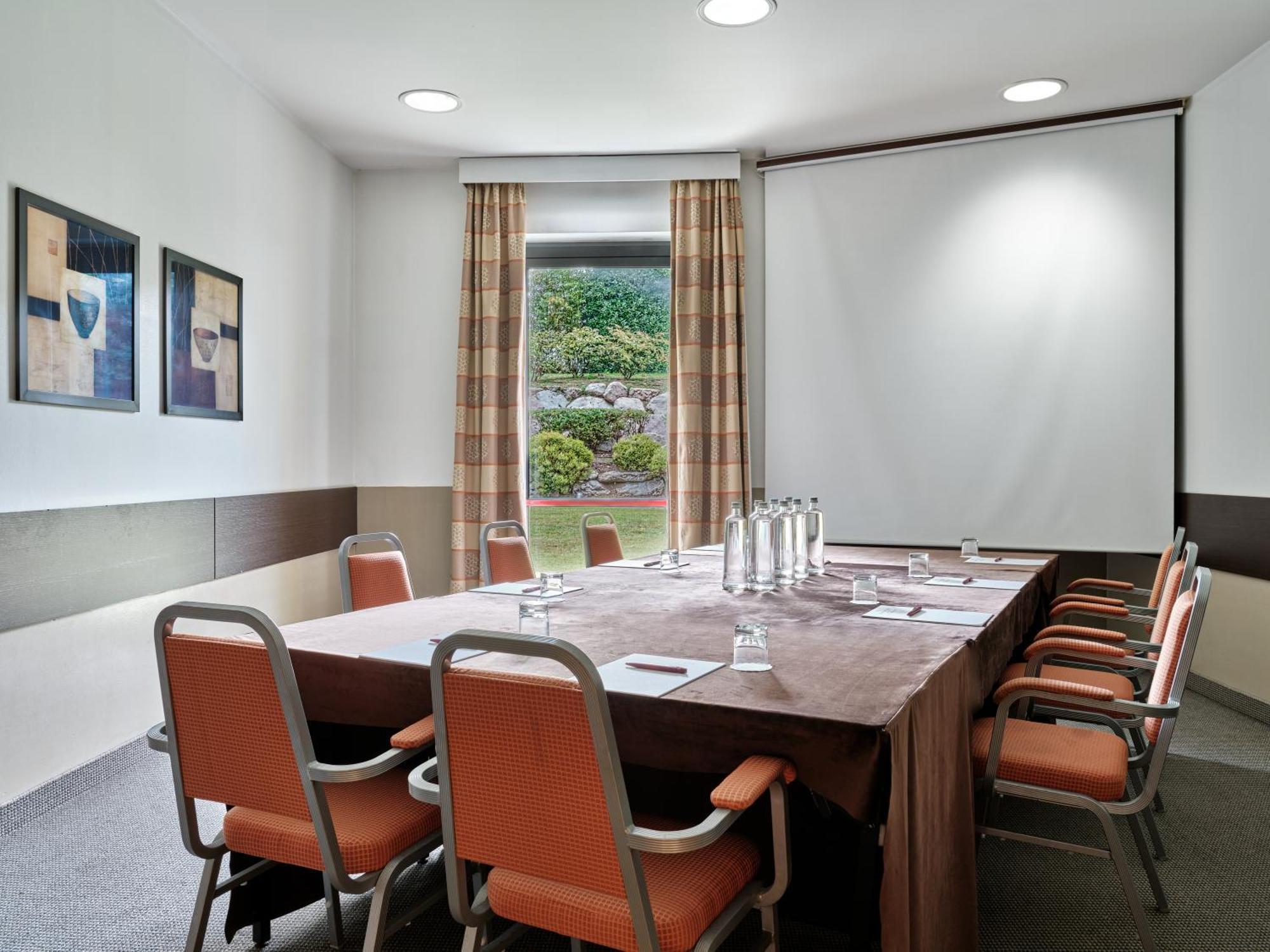 Crowne Plaza Milan - Malpensa Airport By Ihg Hotel Казе Нуове Екстериор снимка