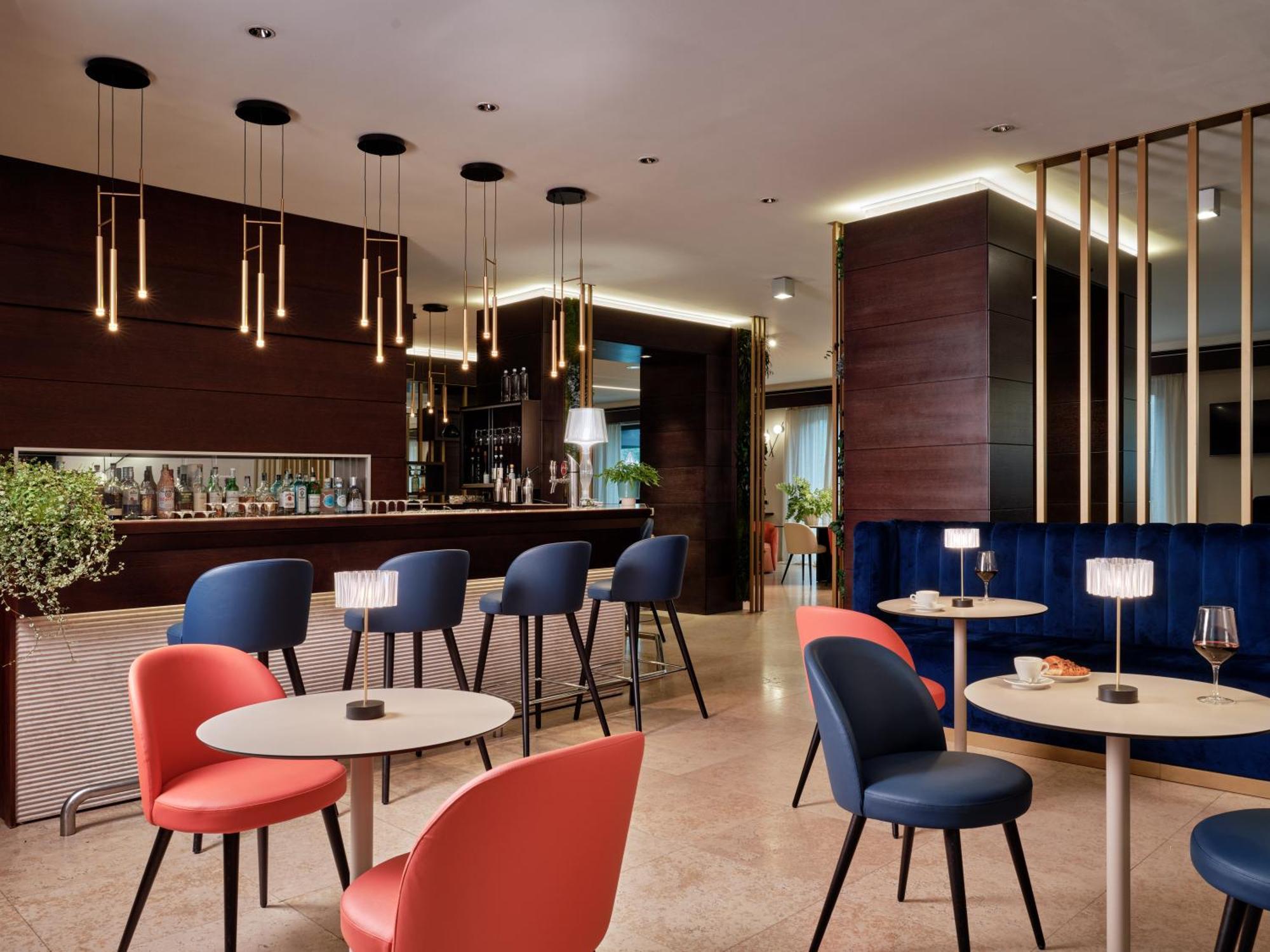 Crowne Plaza Milan - Malpensa Airport By Ihg Hotel Казе Нуове Екстериор снимка