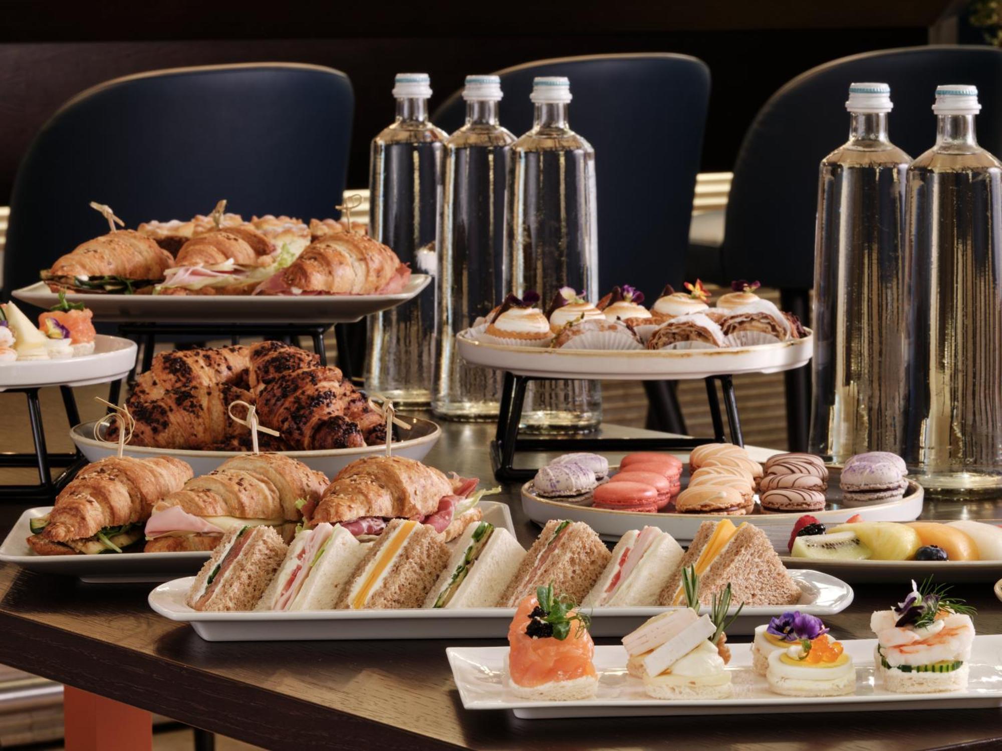 Crowne Plaza Milan - Malpensa Airport By Ihg Hotel Казе Нуове Екстериор снимка