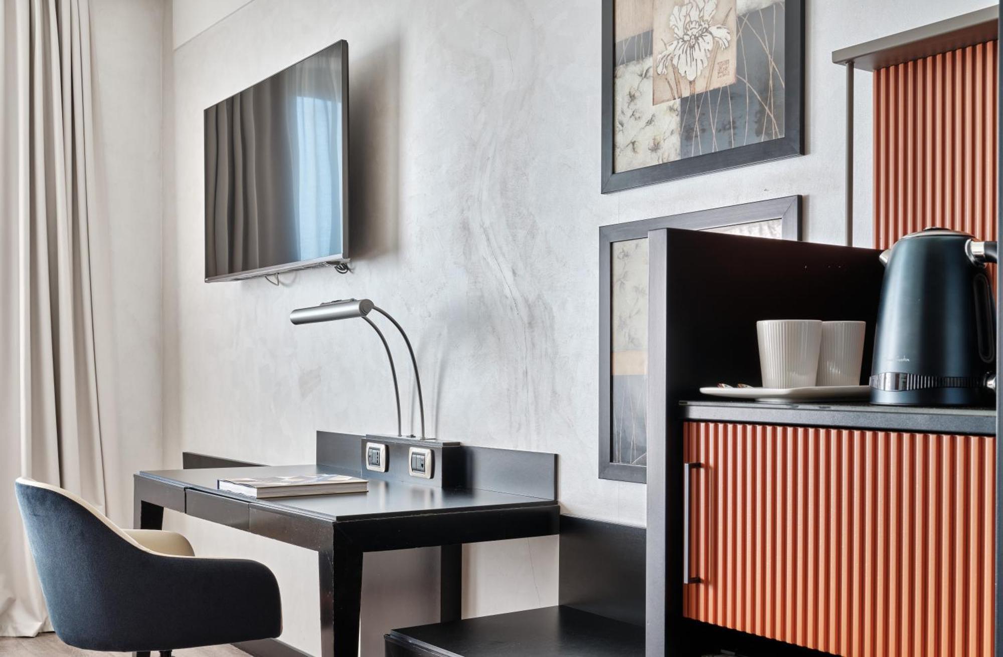 Crowne Plaza Milan - Malpensa Airport By Ihg Hotel Казе Нуове Екстериор снимка